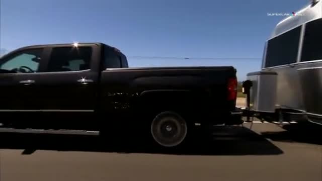 開這樣的車就可以帶著家環(huán)游世界了---2014 GMC Sierra