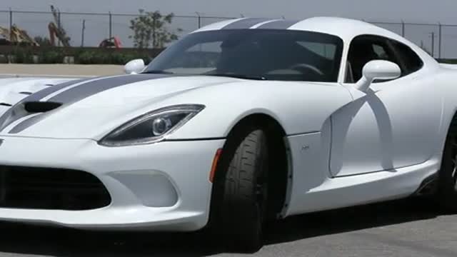 Motor Trend測(cè)試2013道奇 SRT Viper