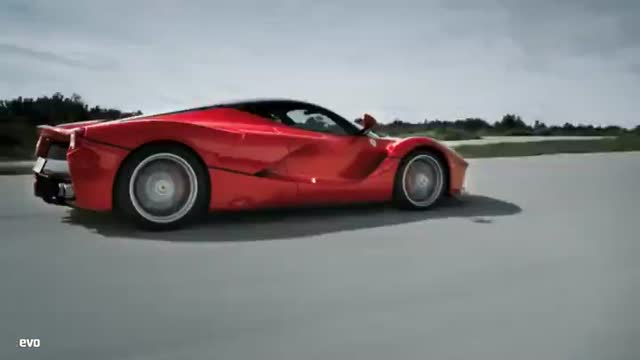 英國EVO雜志試駕法拉利LaFerrari