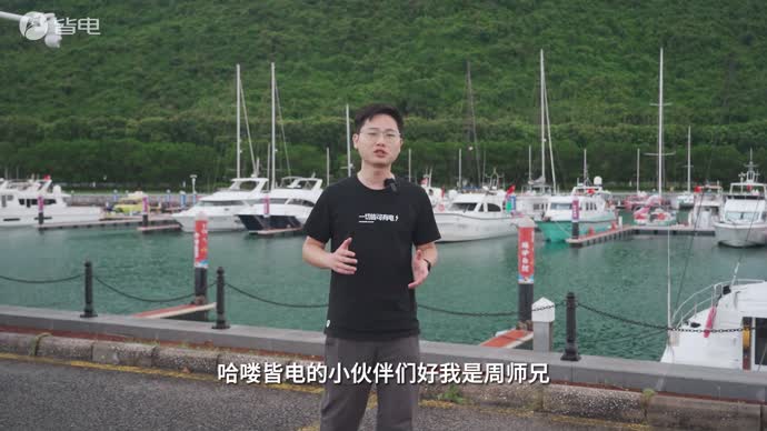 3.2秒破百/四驱/敞篷/剪刀门！这台正儿八经的跑车开完爱了爱了